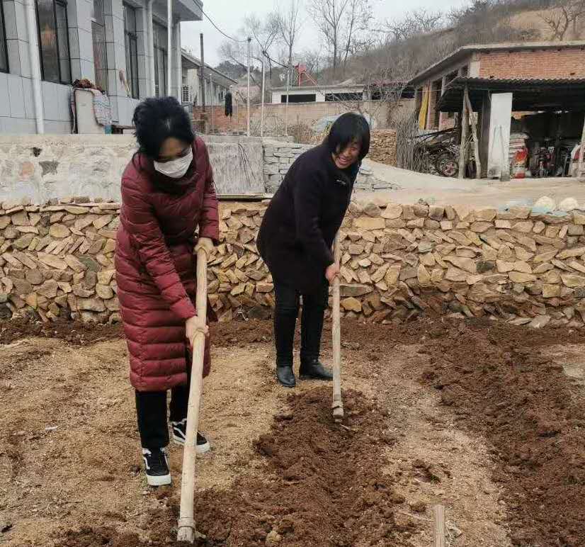 电大人的扶贫故事 |铿锵玫瑰在山间绽放