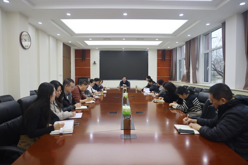 校长田学斌深入部门开展调研座谈